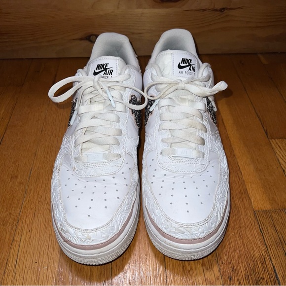 Nike Air Force 1 x Doernbecher (2019) sneakers rose appliqué swoosh. Rare EUC - Picture 2 of 7